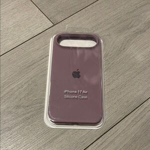 Apple iPhone 17 Air Silicone Case - Lavender